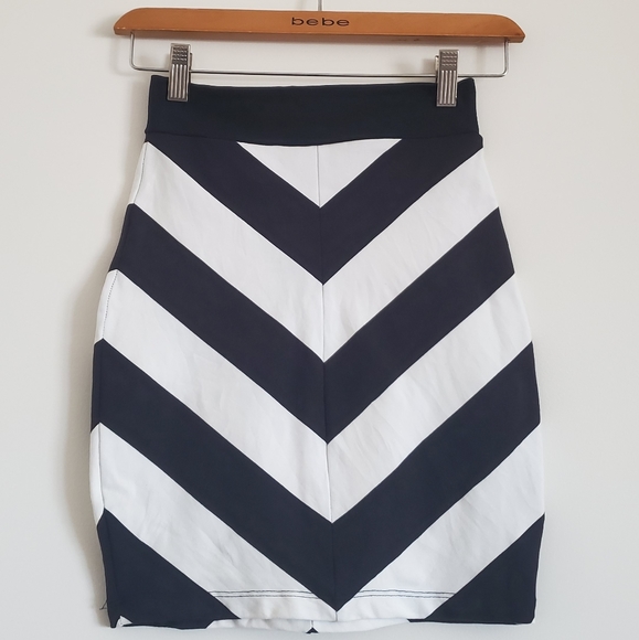 bebe Stripe Chevron Mini Skirt - Picture 2 of 4